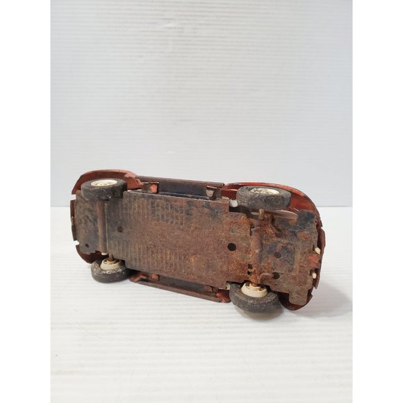 vintage Volkswagen Beetle Red metal Model Car - Picture 8 of 10